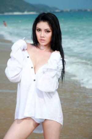 三吉彩花无删减版_DVD迅雷电影在线