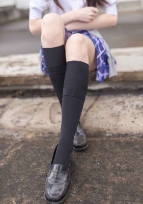 小小姑娘免费观看电视剧高清_免费手机观看