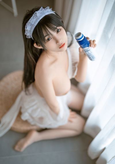 兴奋的女性商务按摩_4K视频大全
