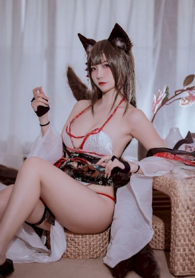 能干的女秘书电影_国产剧在线播放