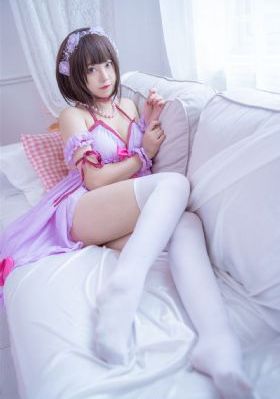 伸进她的小内裤疯狂揉摸_蓝光原盘在线观看