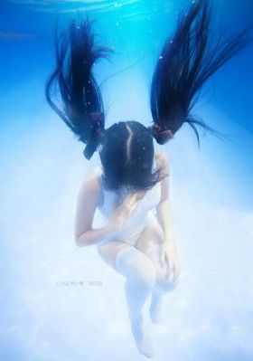 《消失的孩子》电视剧_JVID性感写真